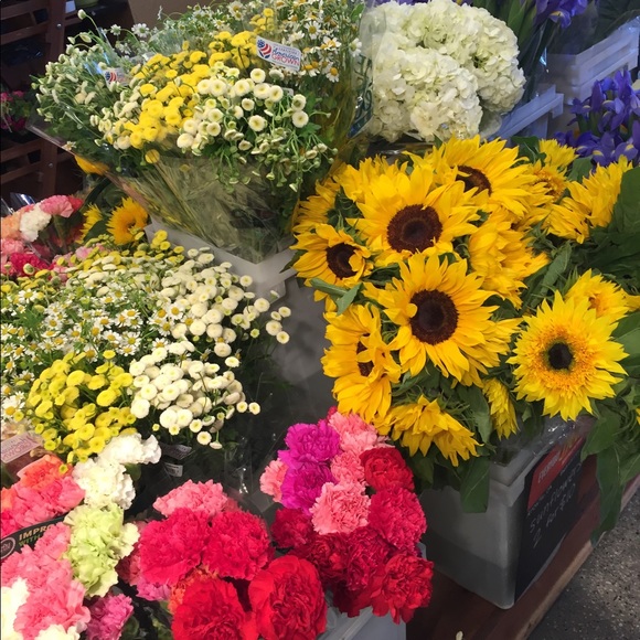 Hello - Picture 1 of 1